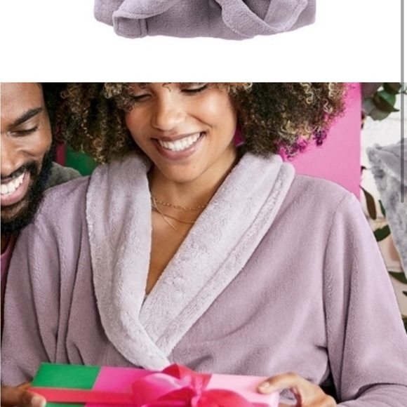 NWT Ulta Lavender Robe - Picture 3 of 4